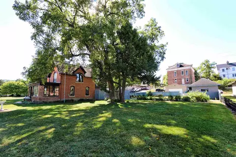 709 E Main St, Decorah, IA 52101 photo 25