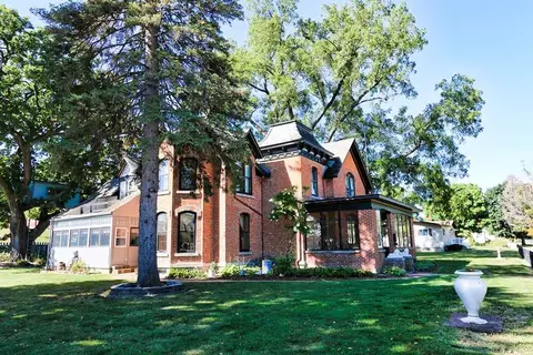 709 E Main St, Decorah, IA 52101 photo 26