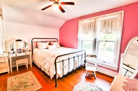 709 E Main St, Decorah, IA 52101 photo 16