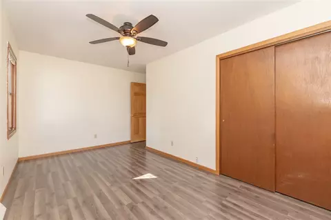 1251 S Hackett Rd, Waterloo, IA 50701 photo 19