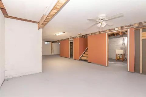 1251 S Hackett Rd, Waterloo, IA 50701 photo 21