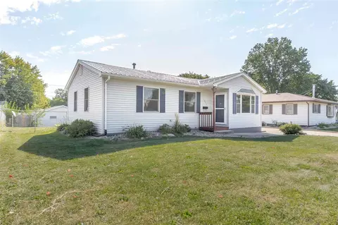 1251 S Hackett Rd, Waterloo, IA 50701 photo 3