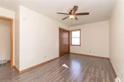 1251 S Hackett Rd, Waterloo, IA 50701 photo 18