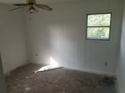 2119 Clearview St, Waterloo, IA 50707 photo 6