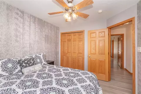 802 Sonya Dr, Waterloo, IA 50702 photo 18