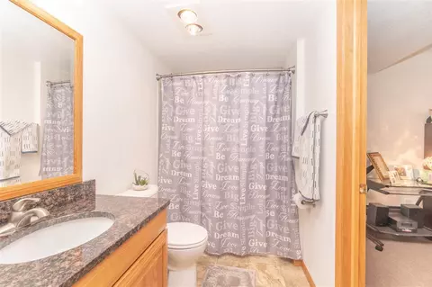 802 Sonya Dr, Waterloo, IA 50702 photo 23