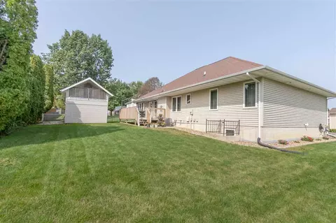 802 Sonya Dr, Waterloo, IA 50702 photo 29