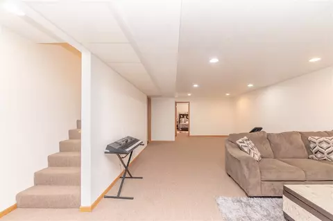 802 Sonya Dr, Waterloo, IA 50702 photo 20
