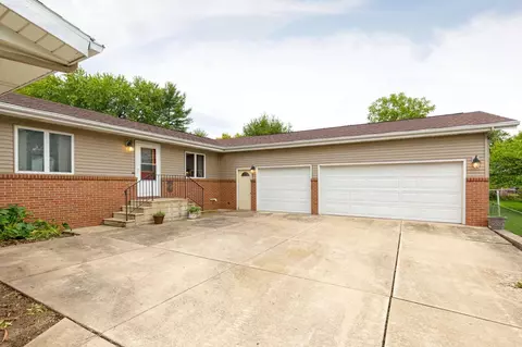 142 Vincent, Waterloo, IA 50701 photo 2