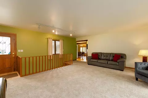 142 Vincent, Waterloo, IA 50701 photo 9