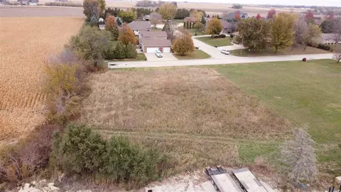 205 Meadow Ln, Sumner, IA 50674 photo 1