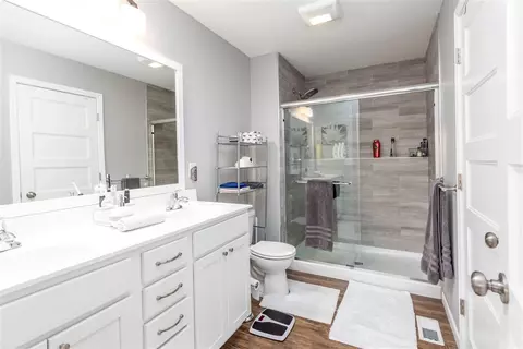 734 Grindstone Cir, Waterloo, IA 50702 photo 10