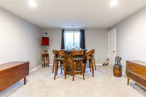 734 Grindstone Cir, Waterloo, IA 50702 photo 16