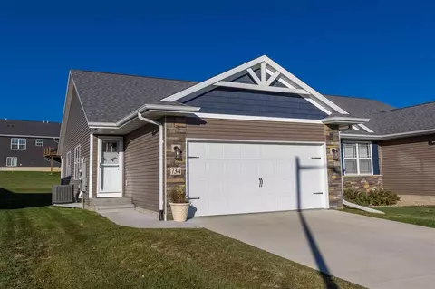 734 Grindstone Cir, Waterloo, IA 50702 photo 1