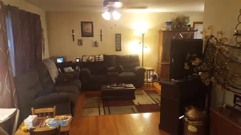 309 E Centre St, Garnavillo, IA 52049 photo 6