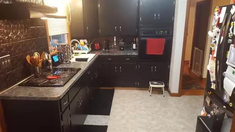 309 E Centre St, Garnavillo, IA 52049 photo 3