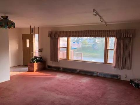 1408 Sunset Dr, Hampton, IA 50441 photo 5