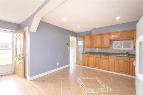 1845 E Ridgeway Ave, Waterloo, IA 50702 photo 9