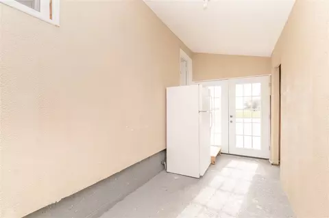 1845 E Ridgeway Ave, Waterloo, IA 50702 photo 20
