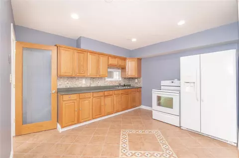 1845 E Ridgeway Ave, Waterloo, IA 50702 photo 8