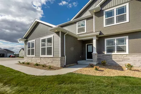 1107 Partridge Ln, Waterloo, IA 50701 photo 1
