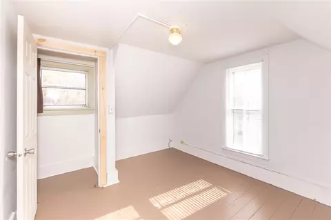 704 Bluff St, Cedar Falls, IA 50613 photo 6
