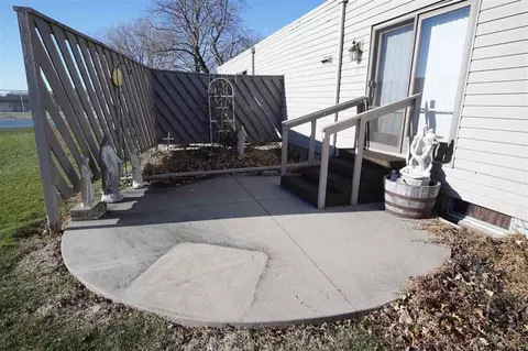 843 Olympic Dr, Waterloo, IA 50701 photo 17