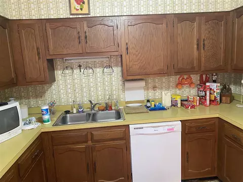 843 Olympic Dr, Waterloo, IA 50701 photo 7