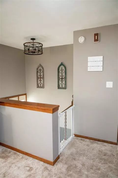 306 Lambeth Rd, Waterloo, IA 50701 photo 15