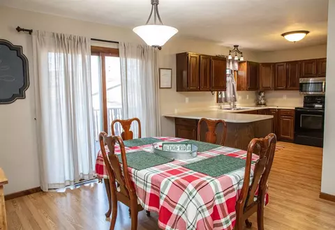 306 Lambeth Rd, Waterloo, IA 50701 photo 11