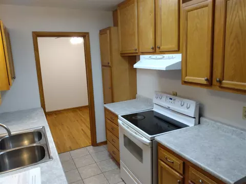 155 Letsch Rd, Waterloo, IA 50701 photo 3