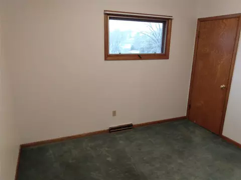 155 Letsch Rd, Waterloo, IA 50701 photo 7
