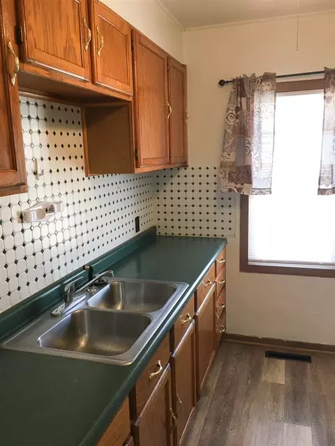 1201 1203 Bertch Ave, Waterloo, IA 50702 photo 10