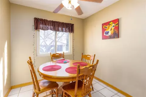 137 Vincent Rd, Waterloo, IA 50701 photo 8