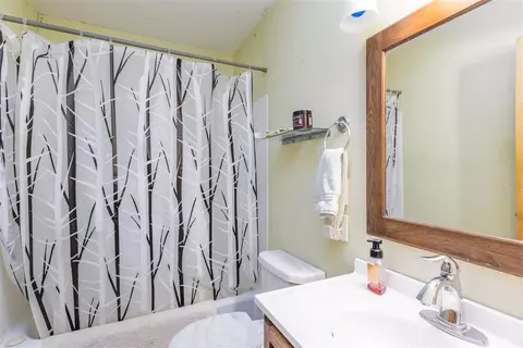 137 Vincent Rd, Waterloo, IA 50701 photo 10