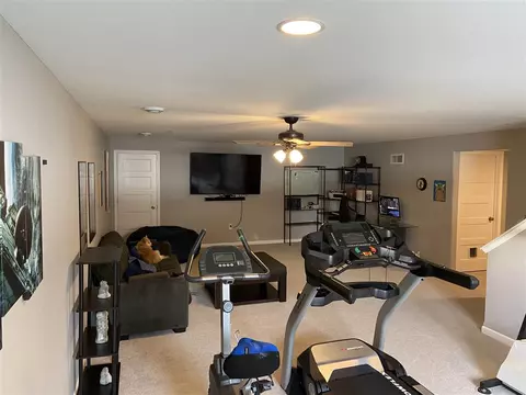 732 Grindstone Cir, Waterloo, IA 50702 photo 7