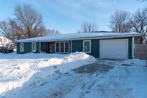 219 Elder St, Dike, IA 50624 photo 2
