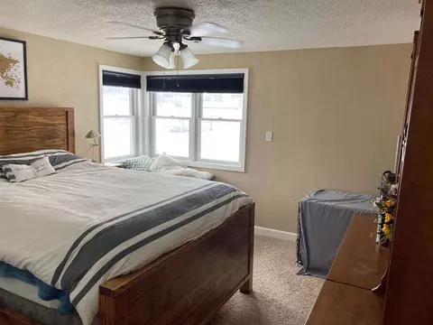 210 Eagle St, Denver, IA 50622 photo 9