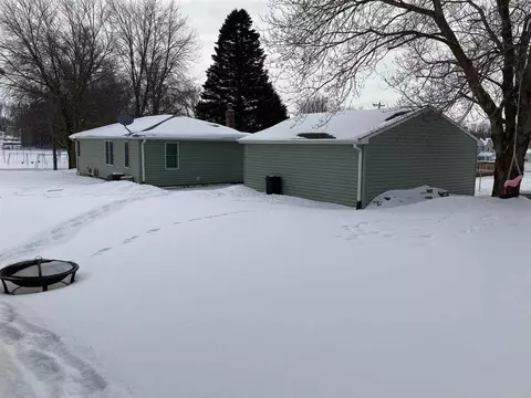 210 Eagle St, Denver, IA 50622 photo 14
