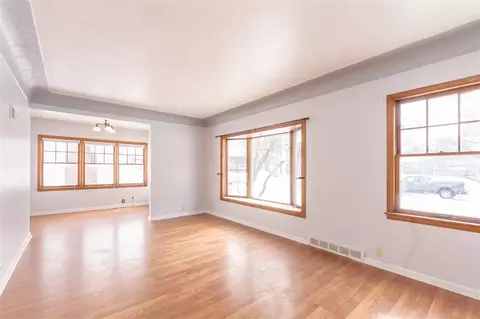 135 Cornwall, Waterloo, IA 50702 photo 6