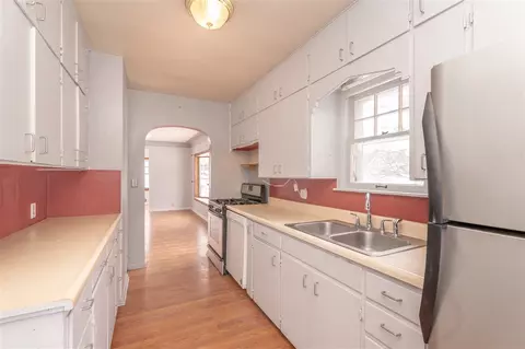 135 Cornwall, Waterloo, IA 50702 photo 9