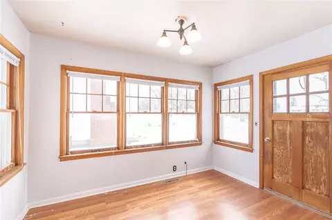 135 Cornwall, Waterloo, IA 50702 photo 4
