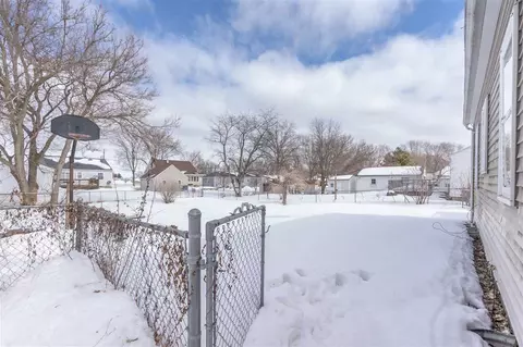 135 Cornwall, Waterloo, IA 50702 photo 24