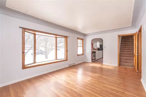 135 Cornwall, Waterloo, IA 50702 photo 8
