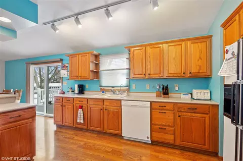 1027 Triangle Dr, Shell Rock, IA 50670 photo 6