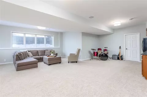 2921 Pendleton Dr, Cedar Falls, IA 50613 photo 22