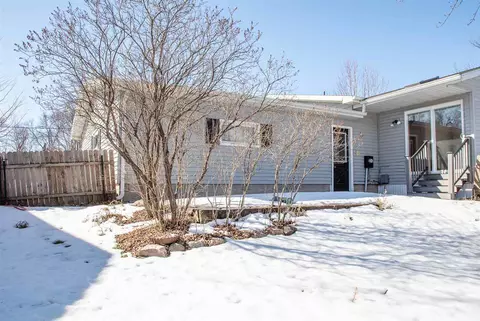 1022 Triangle Dr, Shell Rock, IA 50670 photo 3