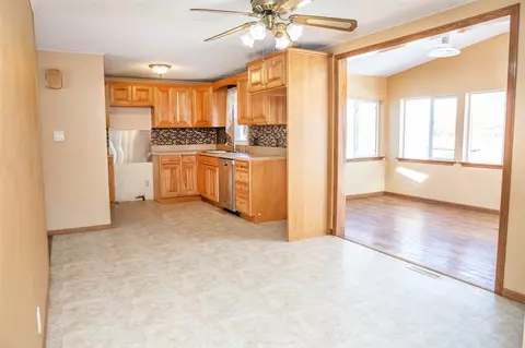 1022 Triangle Dr, Shell Rock, IA 50670 photo 7