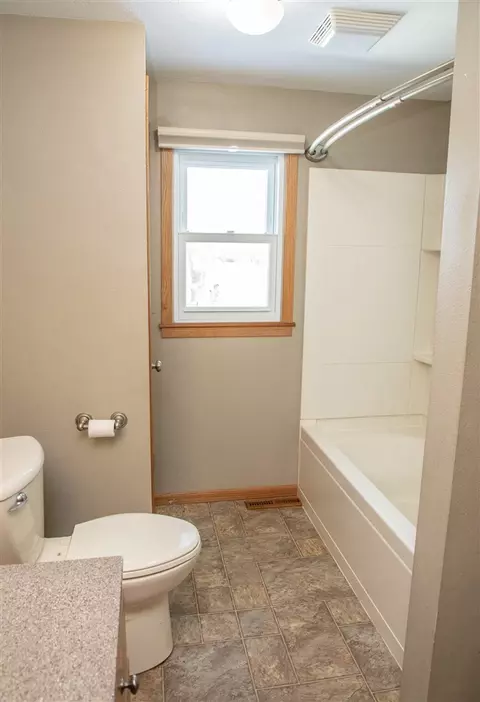 1022 Triangle Dr, Shell Rock, IA 50670 photo 22