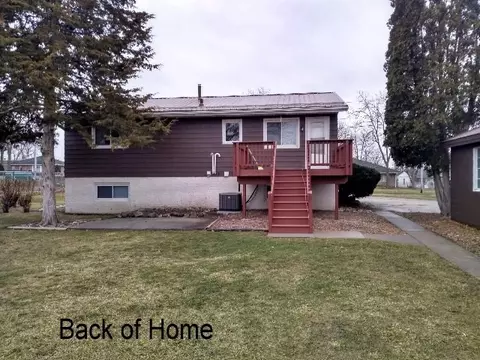 625 S Hackett Rd, Waterloo, IA 50701 photo 4
